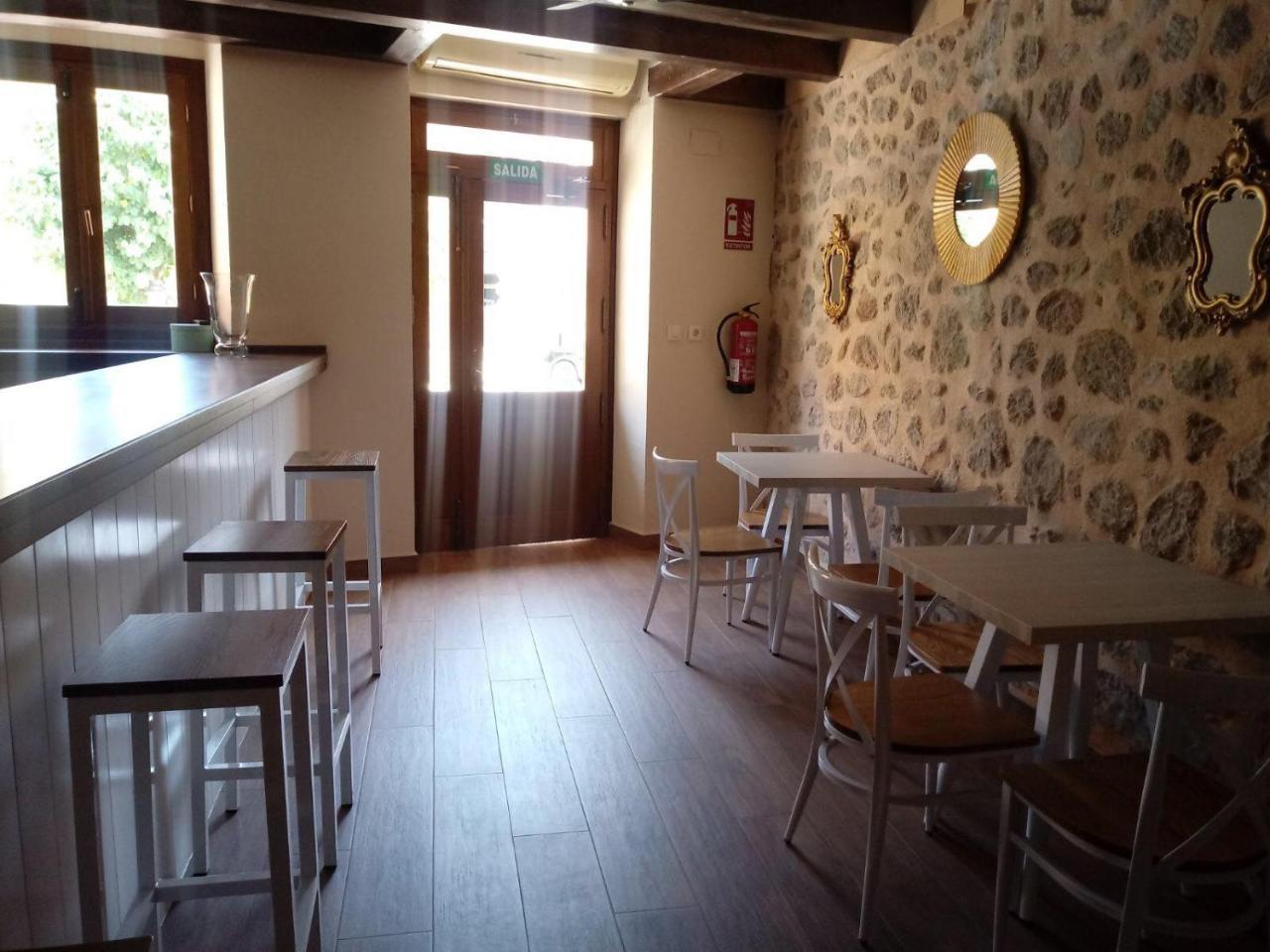 La Fonda De